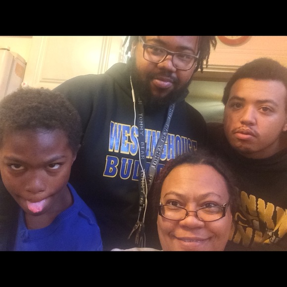 Meet your Posher, Noneya - Picture 2 of 6